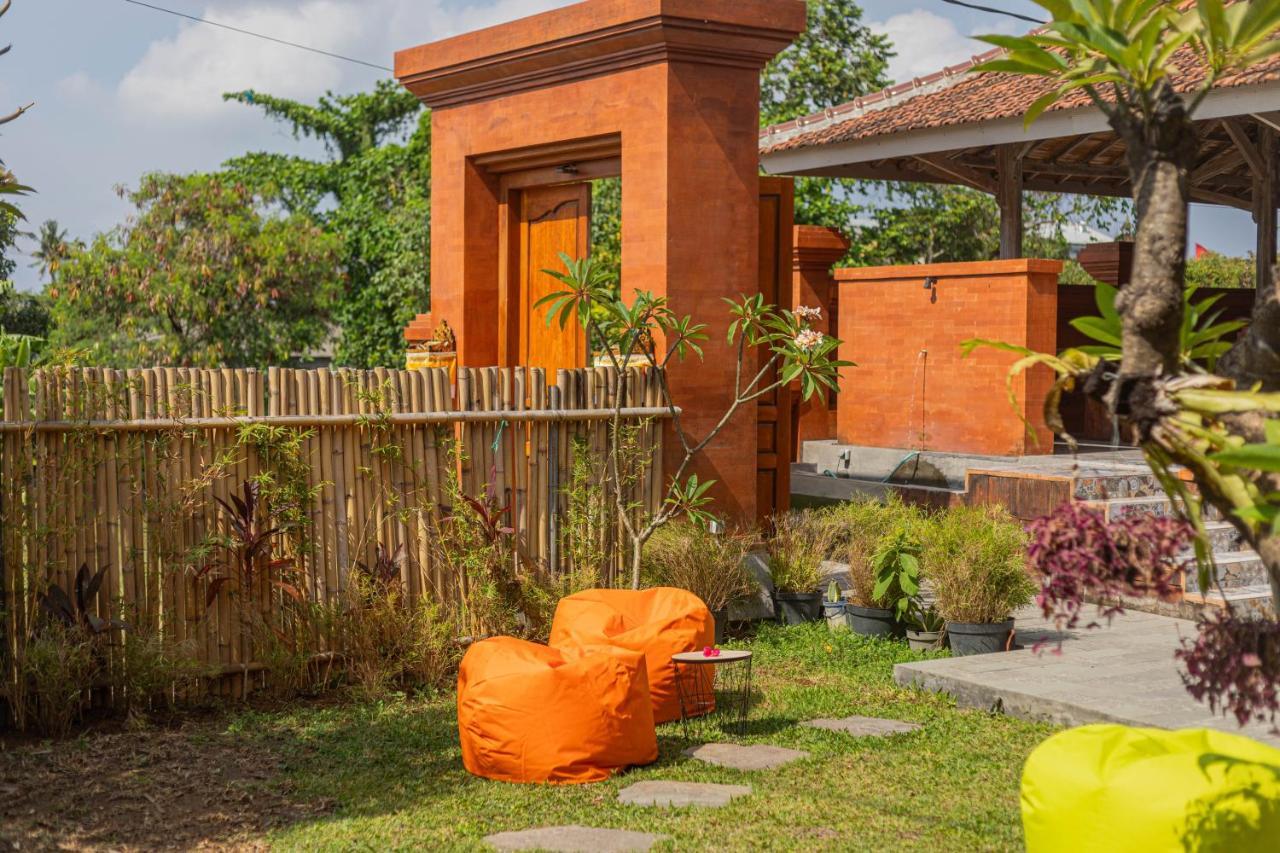Candra Loka Studio & Apartment By The Loka Kerobokan Exteriör bild