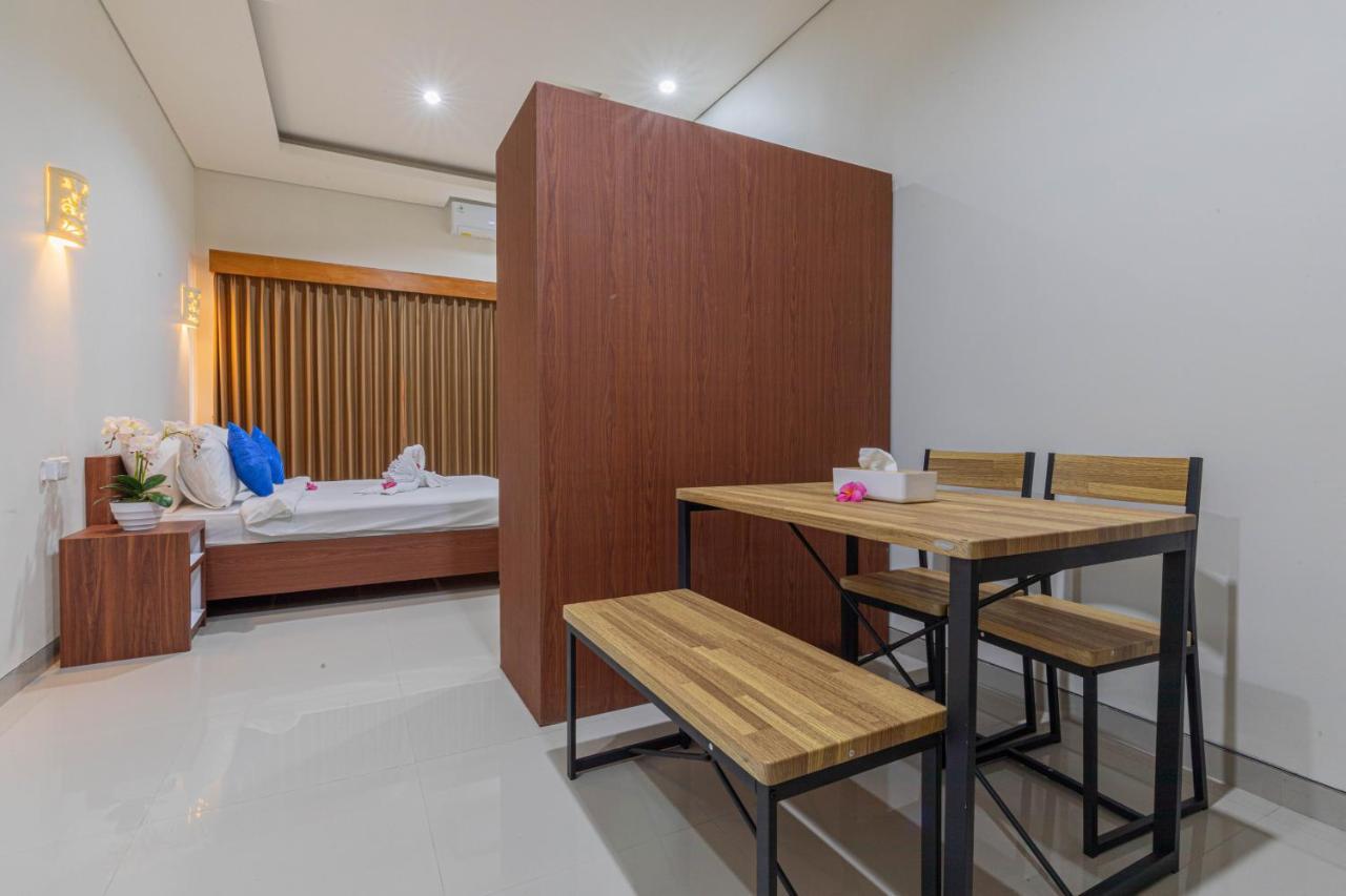 Candra Loka Studio & Apartment By The Loka Kerobokan Exteriör bild
