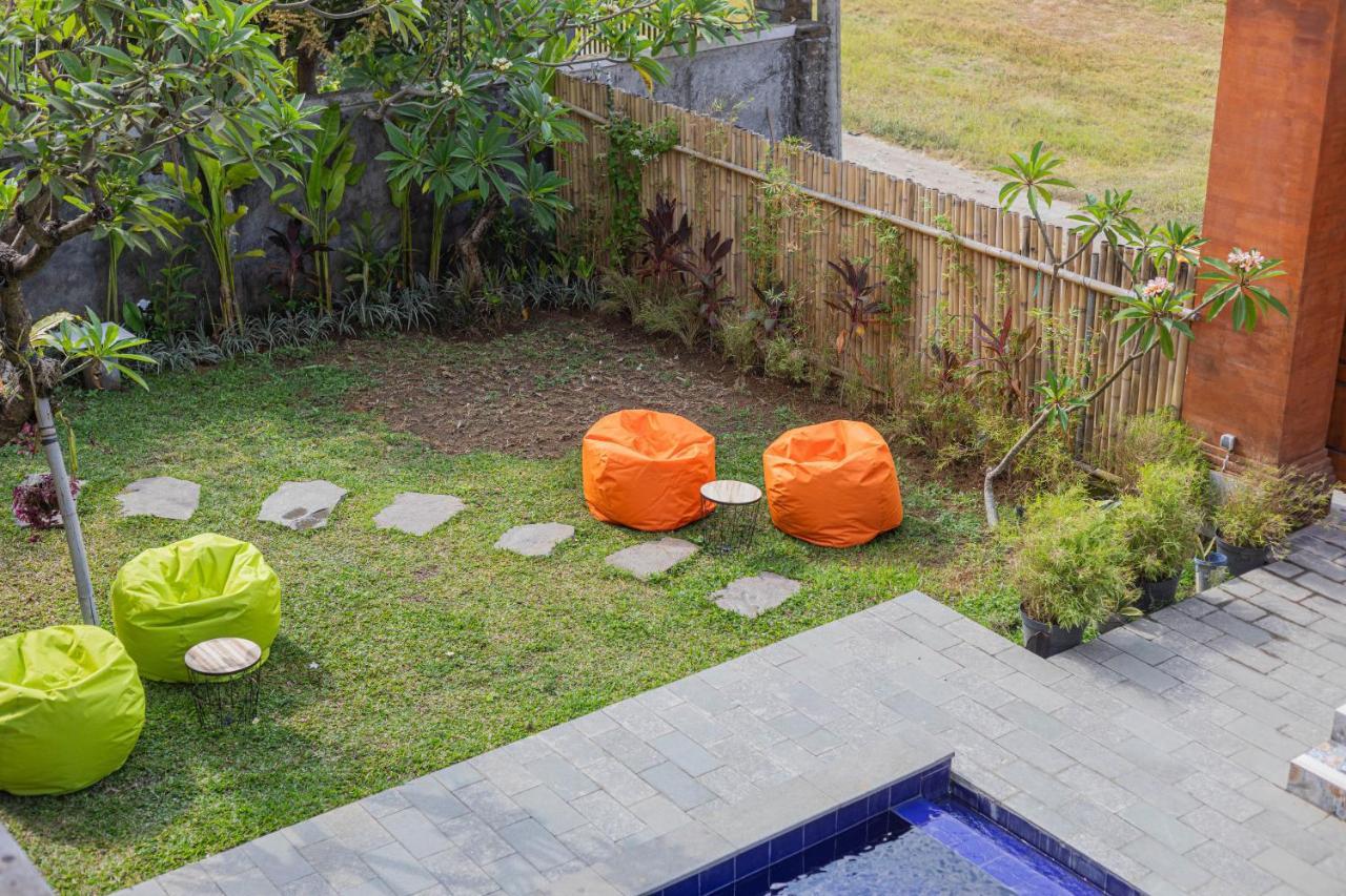 Candra Loka Studio & Apartment By The Loka Kerobokan Exteriör bild