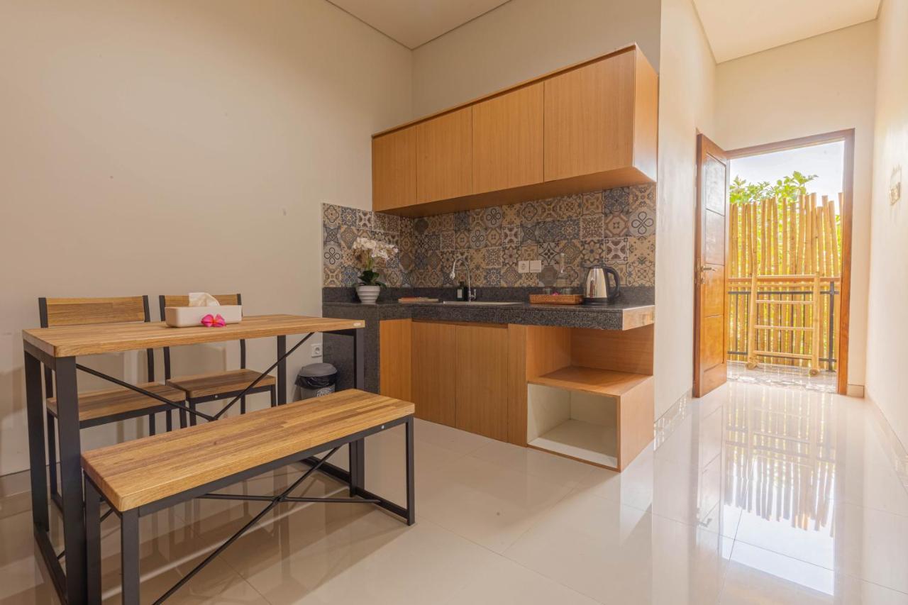 Candra Loka Studio & Apartment By The Loka Kerobokan Exteriör bild