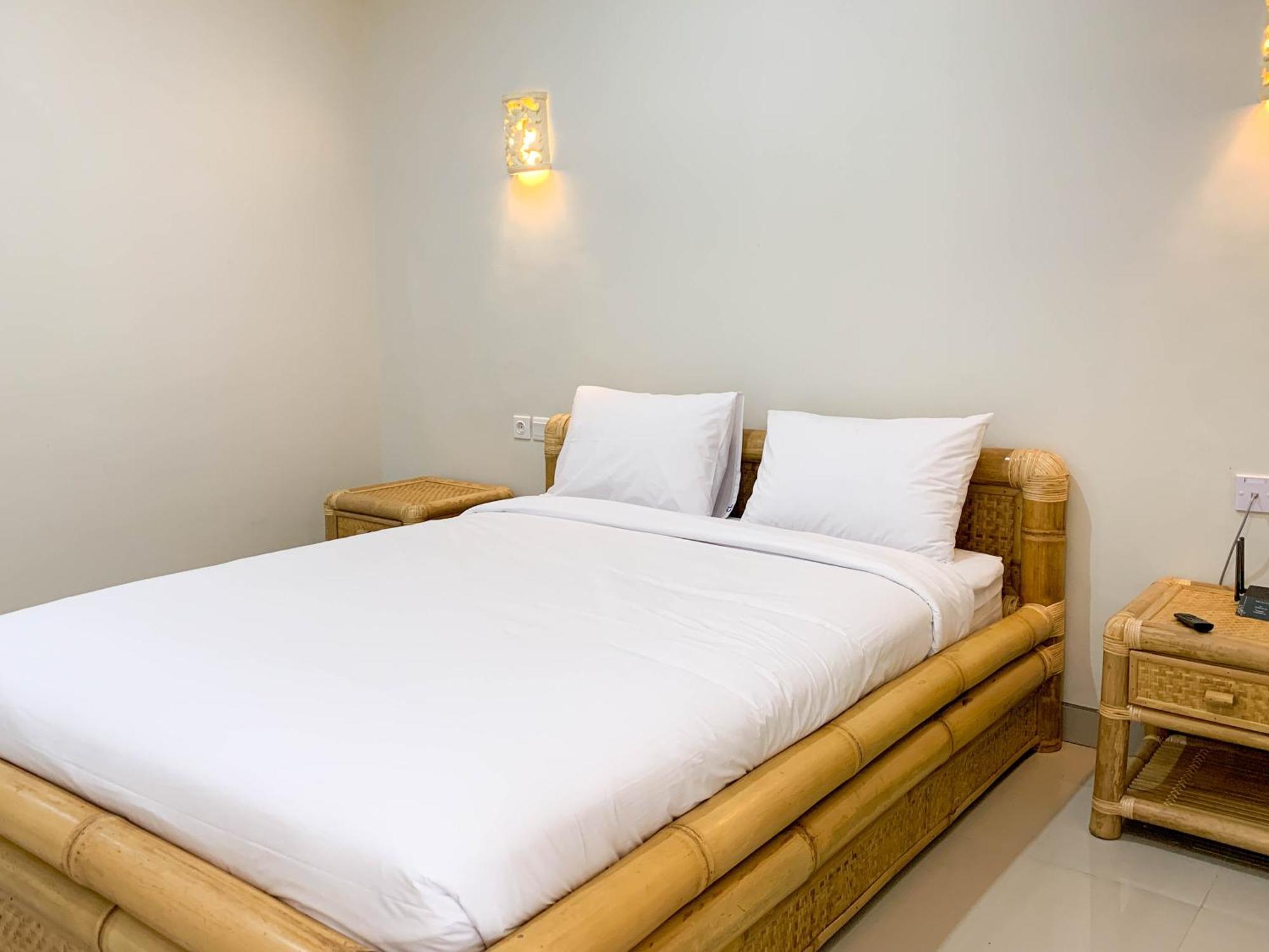 Candra Loka Studio & Apartment By The Loka Kerobokan Exteriör bild